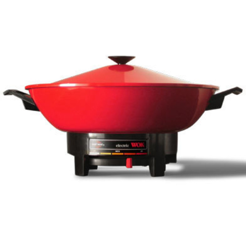 Front view of the west bend electric wok