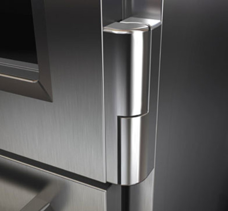 Close up view of the stainless steel hinge of the PRO 36